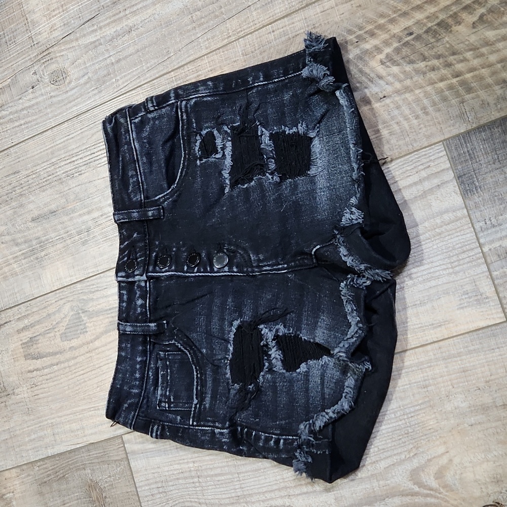 Black KanCan Short